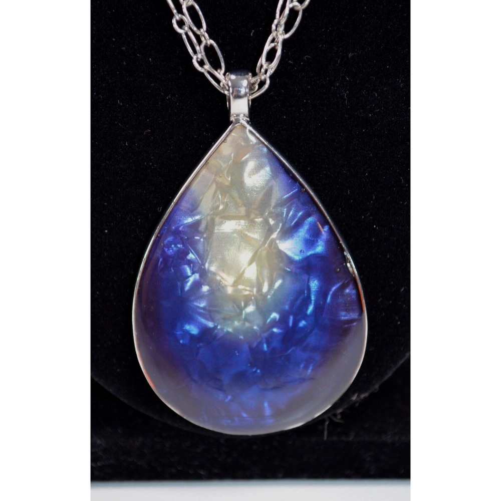 Chico's Silver Tone Necklace & Teardrop Pendant Blue & Silver Pendant 24"